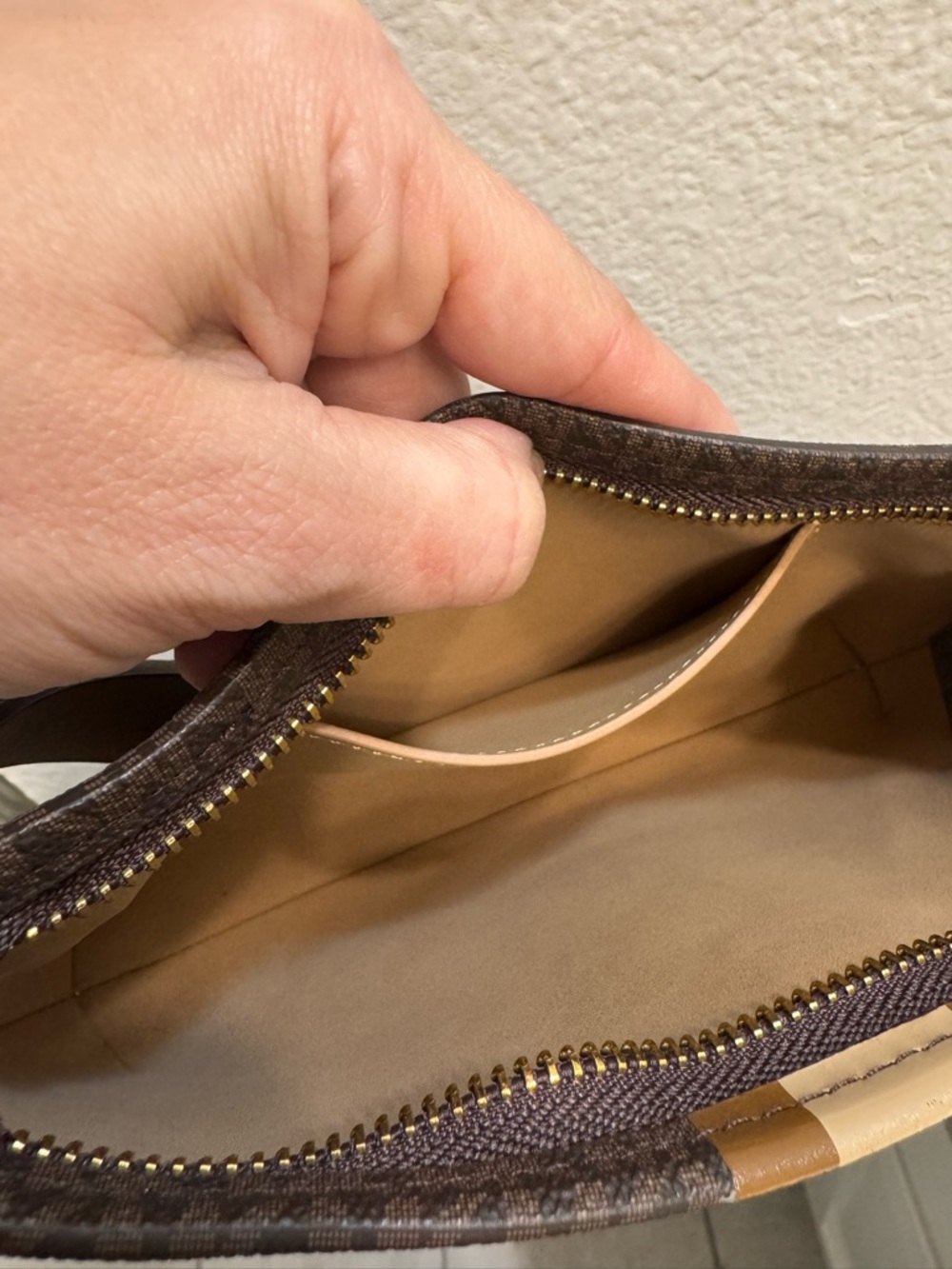 Michael Kors Brown and Tan Signature Stripe Waist Bag- Never Used! S/M - Picture 5 of 8